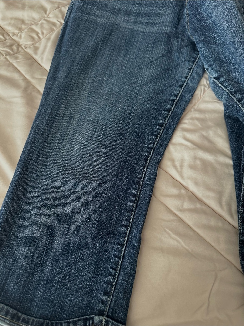 Kut from the Kloth Women's Cropped Stretchy Jeans in Dark Blue Wash